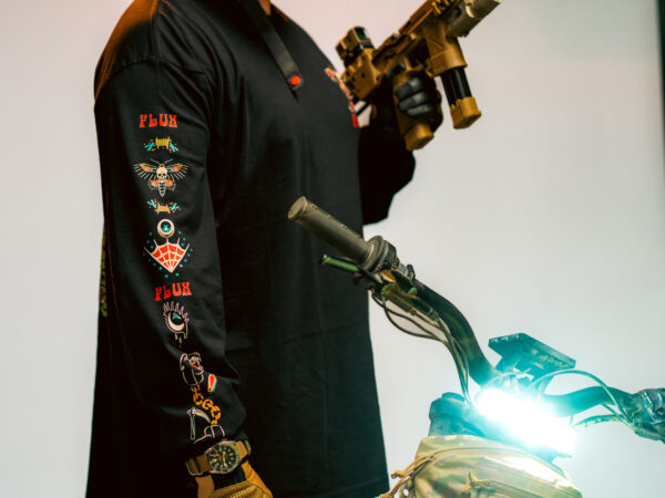 TATTOO PRINT LONG SLEEVE